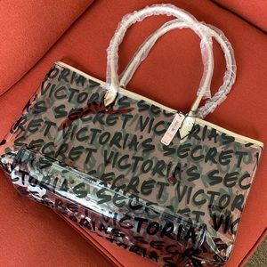 Brand new Victoria’s Secret tote
